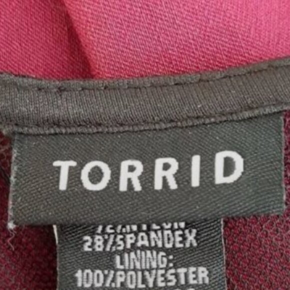 TORRID / Fitted Stretchy Peplum Top w/ Mesh Yoke Sweetheart Pink Sz L Flawed - Picture 10 of 11